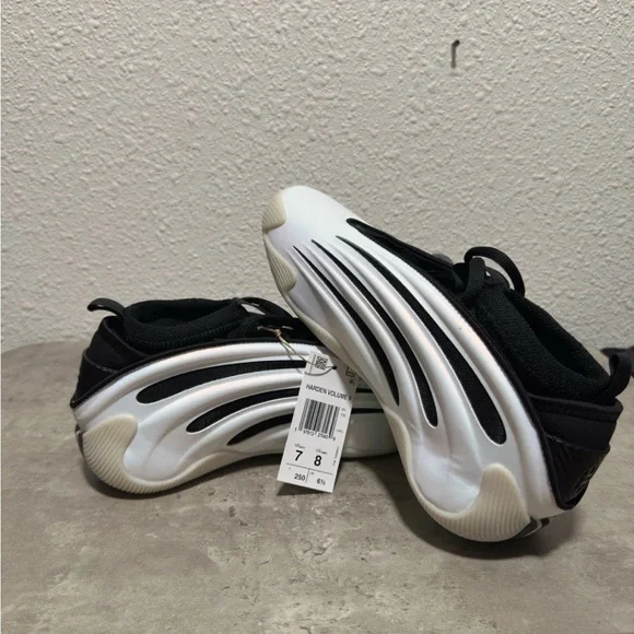adidas Men’s Size 7 HARDEN VOLUME 9 Basketball Shoes White/Black JR2504 NEW - Picture 5 of 8